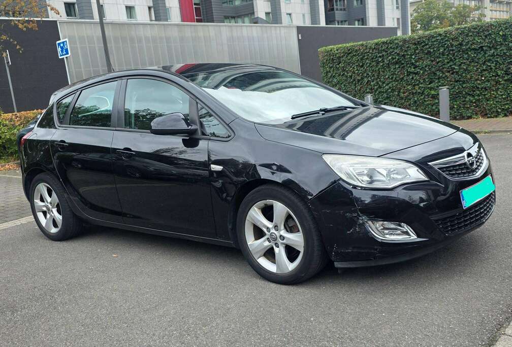 Opel Astra 1.7 CDTi ECOTEC Enjoy DPF
