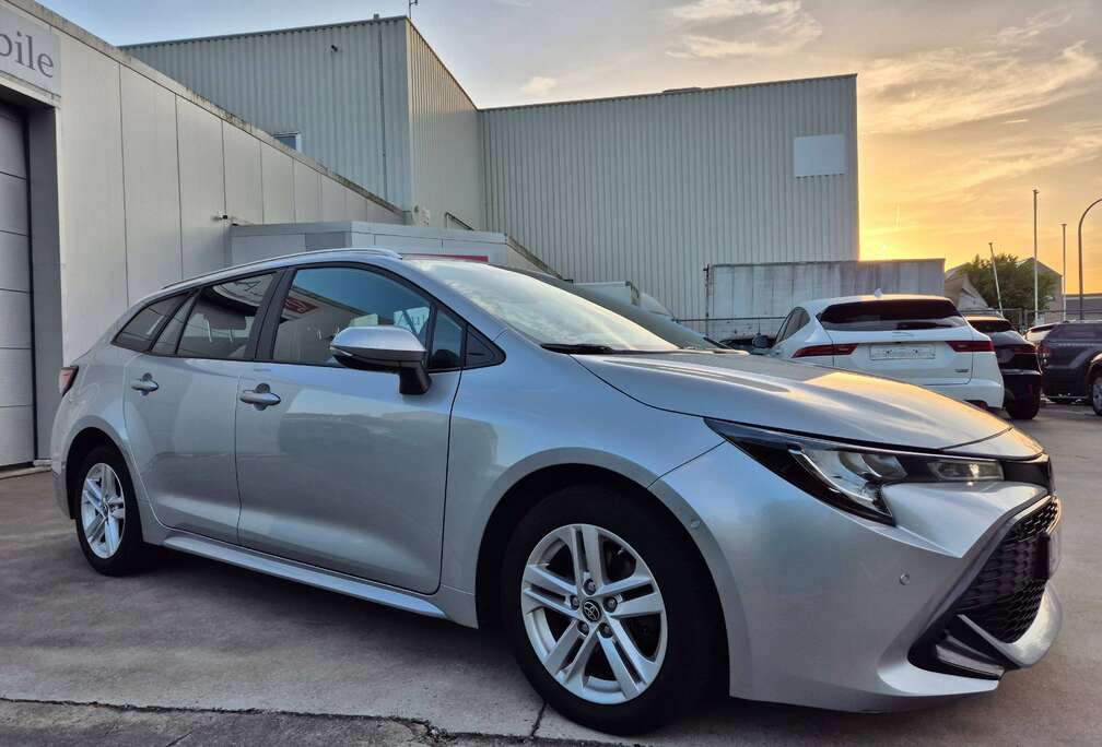 Toyota SW 1.8i AUTOM. / HEV HYBRID / 83.898 KM !! 2023 !!