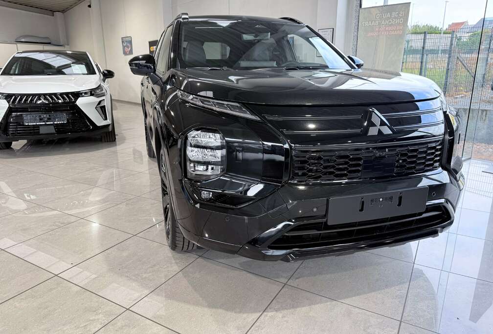 Mitsubishi Outlander PHEV 2.4i Instyle+ Black Edition