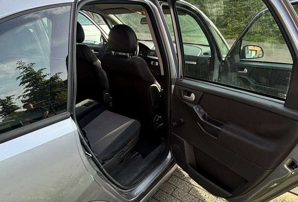 Opel 1.4i XEP 16v Cosmo
