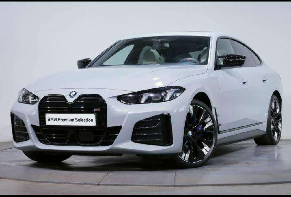BMW M50 xDrive Gran Coupé Kit M Sport