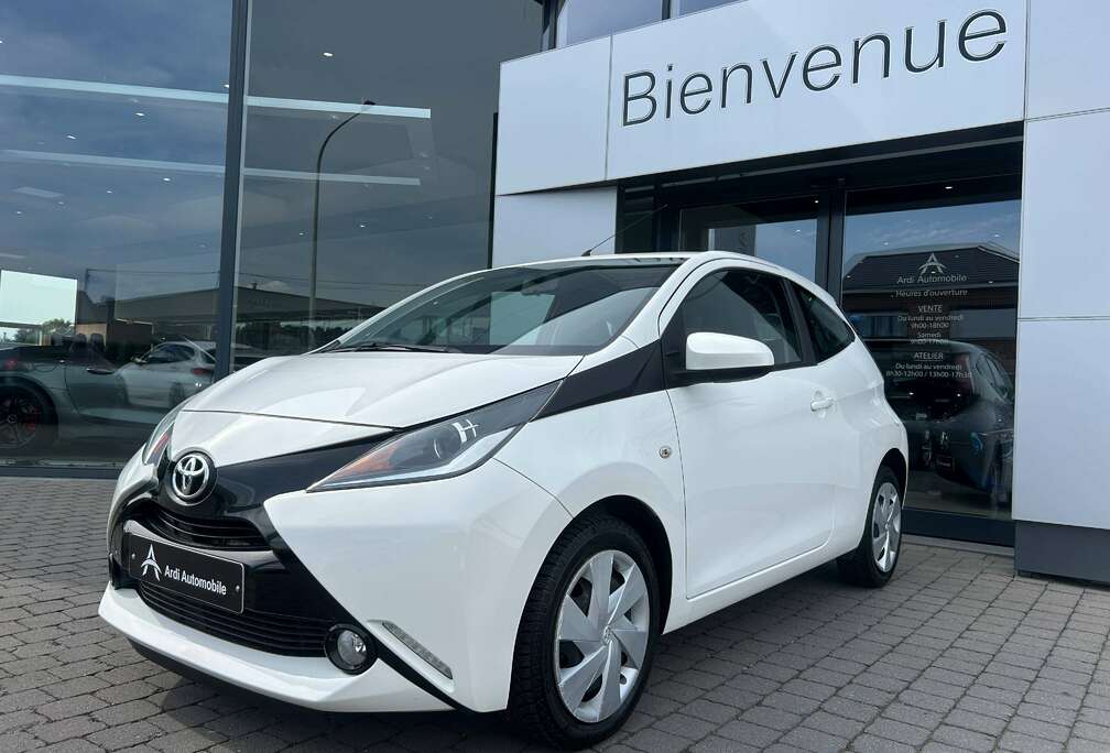 Toyota 1.0i VVT-i *GARANTIE*CAMERA*BLUETOOTH*AIRCO*CRUISE*