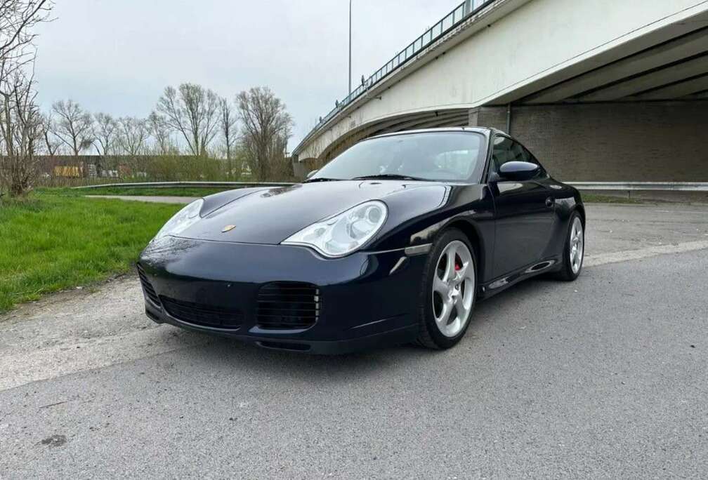 Porsche 996 Carrera 4S