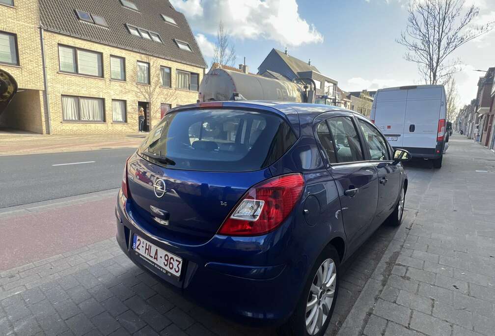 Opel 1.4 16V Navi