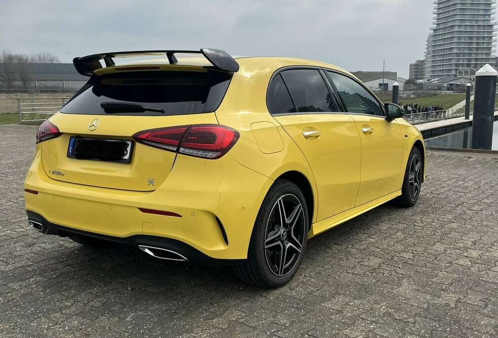 Mercedes-Benz Mercedes A250e AMG Line + Aero Pack  Sun Yellow