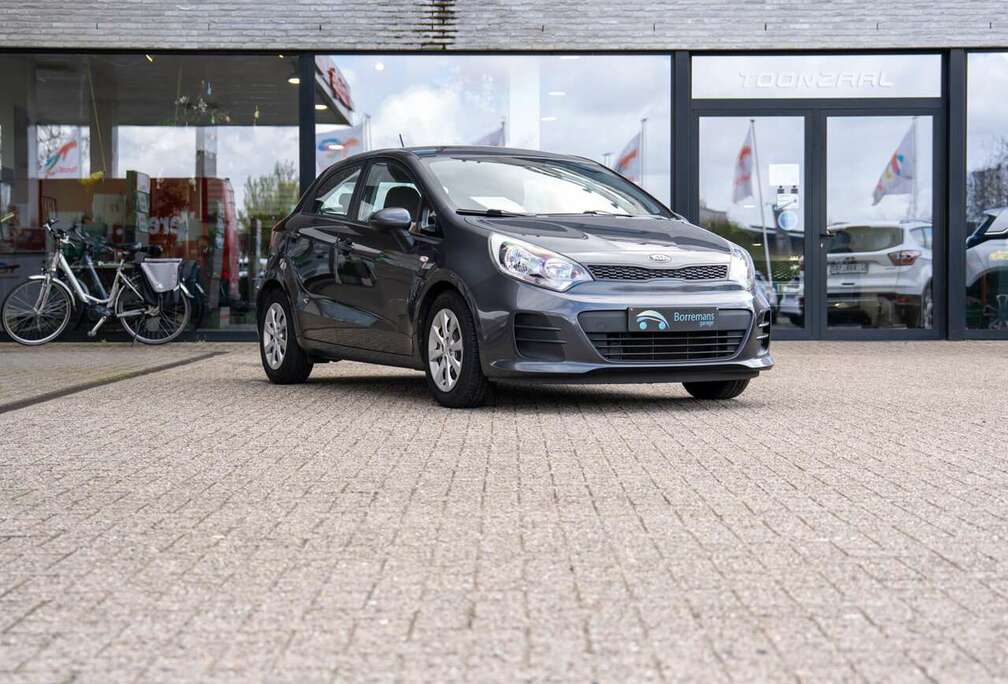 Kia Benzine Airco/Bluetooth/USB/...