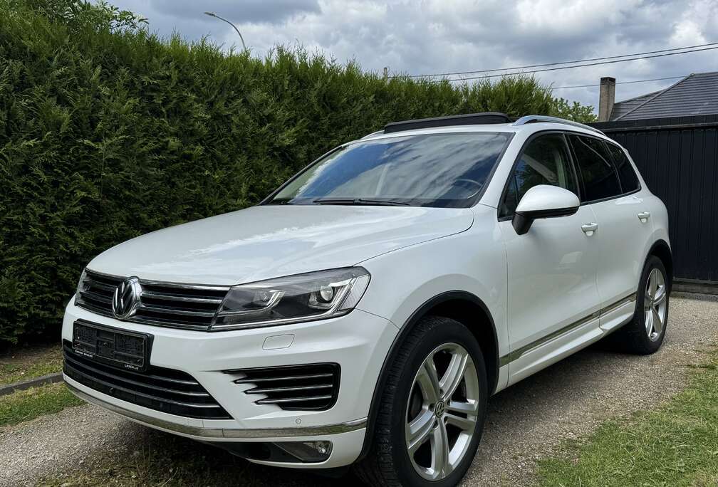 Volkswagen 3.0 V6 TDI***R-Line***Full Options***Euro 6b***