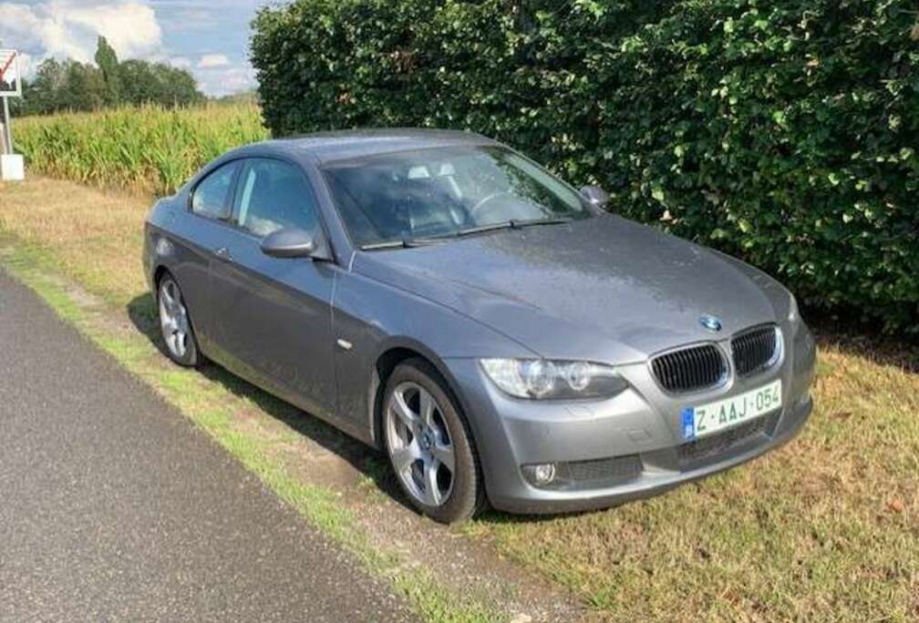 BMW Coupé 320i SUPERBE VOITURE!!!! GARANTIE 1AN!!!! A VOIR!!!