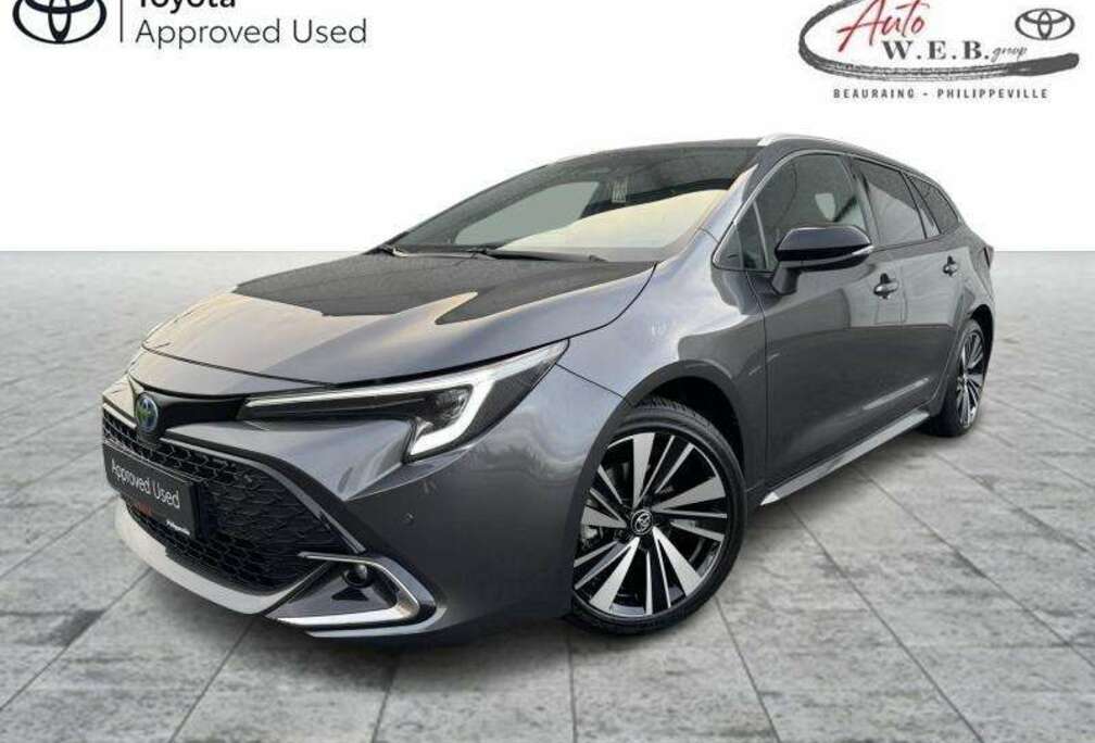 Toyota Touring Sports 1.8 Hybrid CVT Style