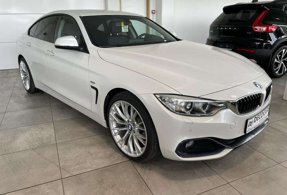 BMW Automaat / Leder / Trekhaak / Sport line