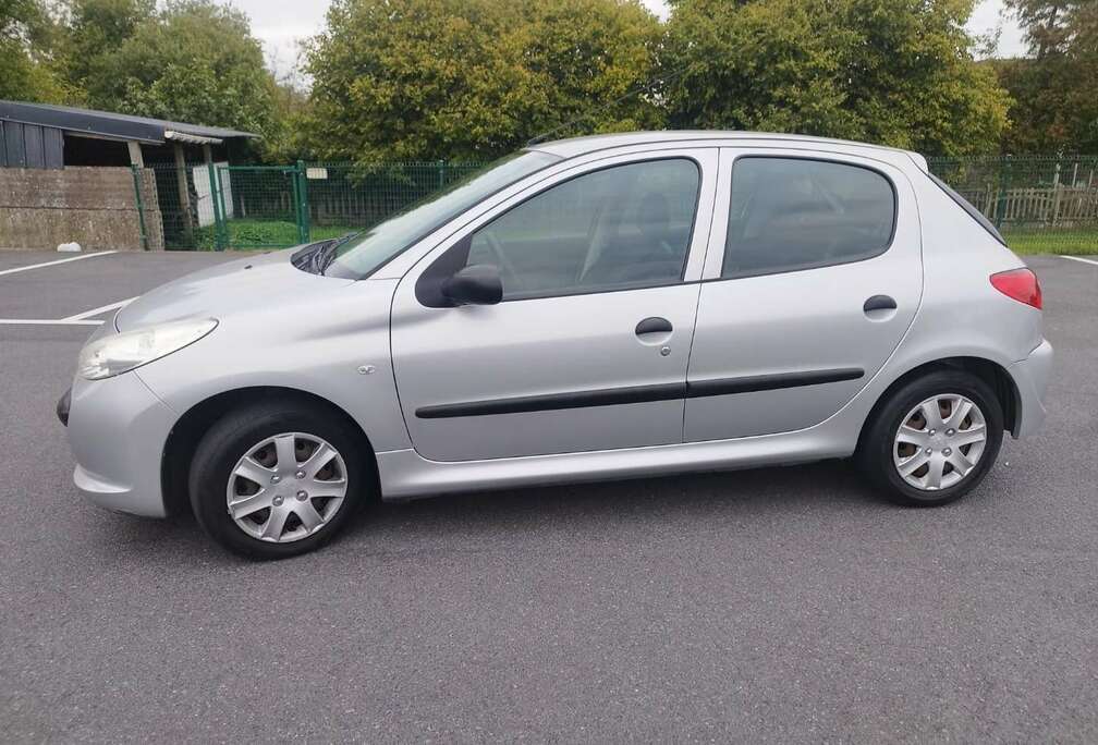Peugeot 206  1.1i Trendy
