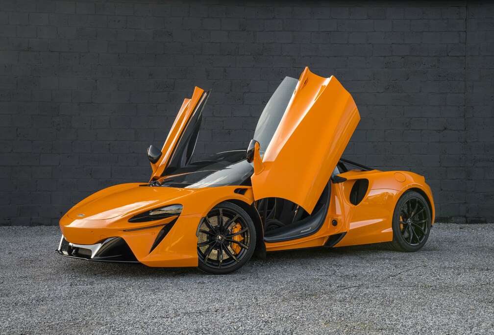 McLaren LIFT/B&O/PERMARNCE/CARBON