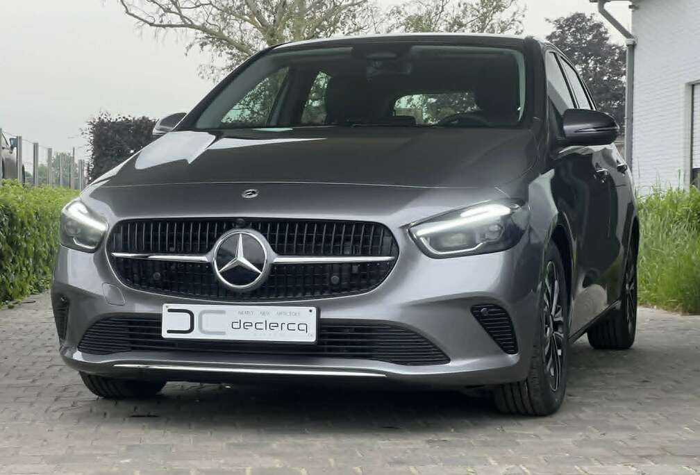 Mercedes-Benz Automaat 2025 trekhaak verwarmde zetels keylessgo
