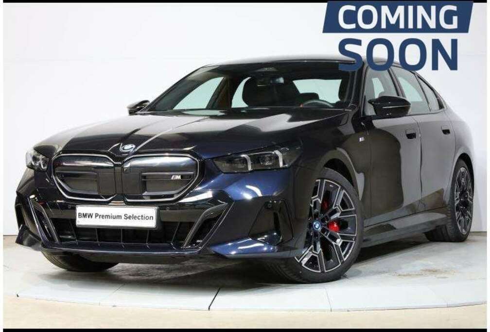BMW M60 xDrive Berline Kit M Sport
