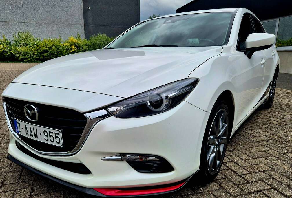 Mazda 3 1.5i Play Edition