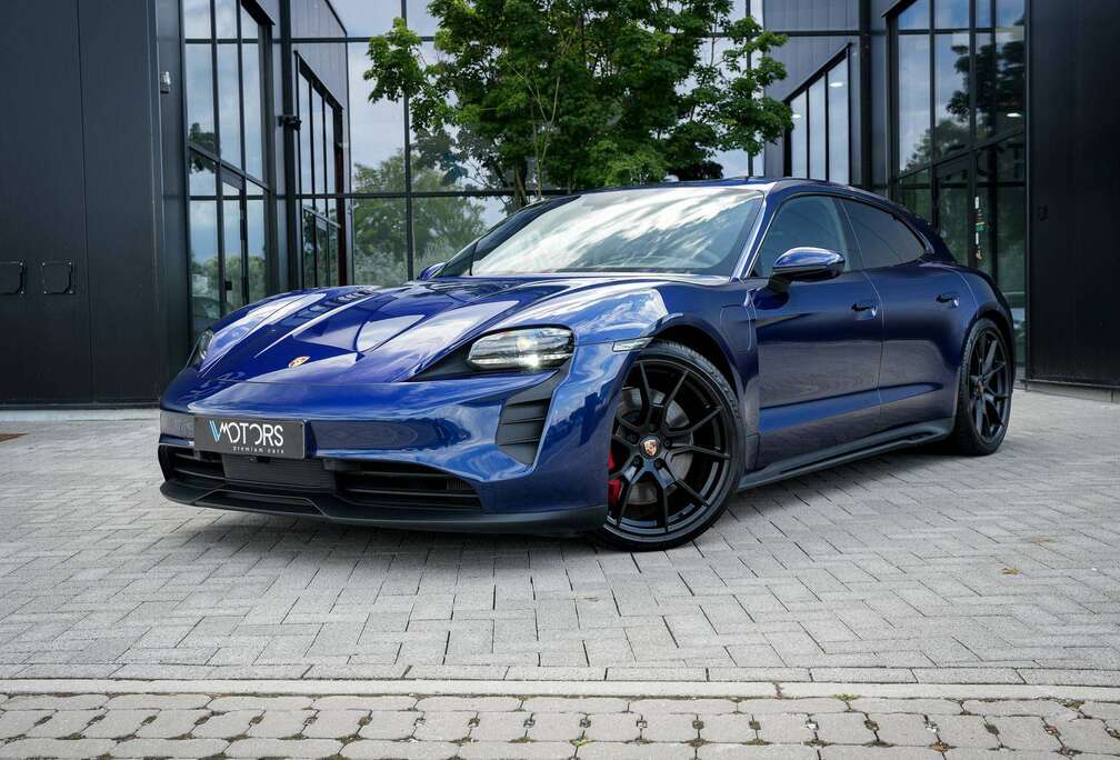 Porsche GTS Sport Turismo - 93.4 kWh - Burmester - 18-Way Sport Seats -  21” RS Spyder - HUD - Sport Chrono - Surround View