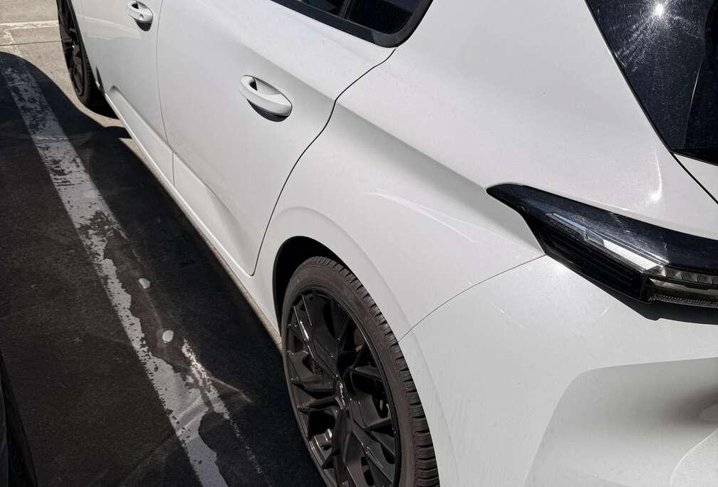 Peugeot 1.2 PureTech Style S&S (EU6.4)