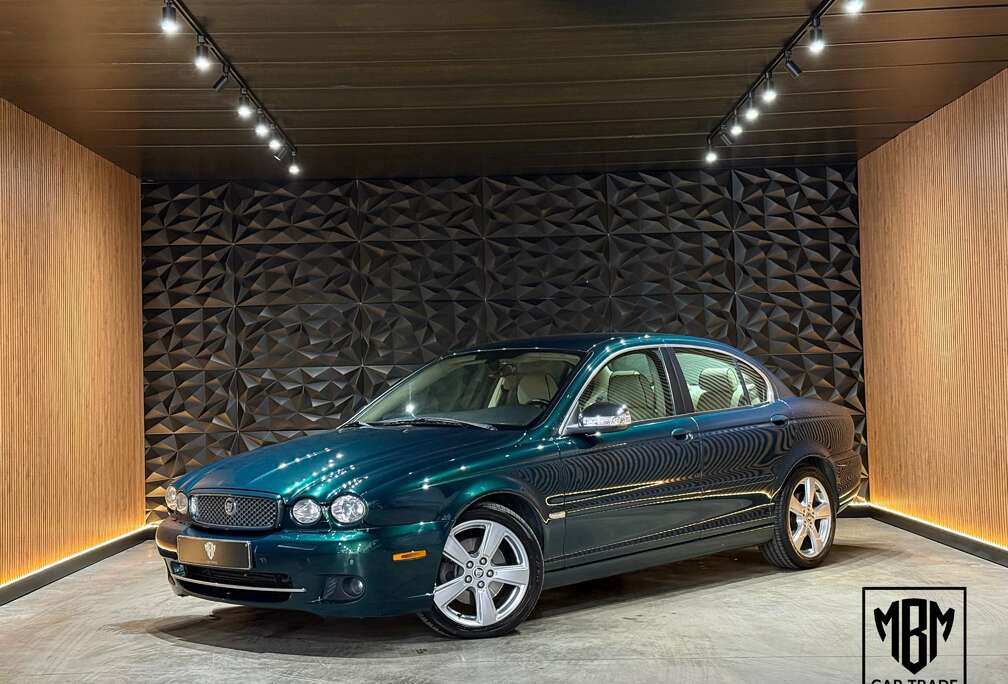 Jaguar 2.2 Turbo D Executive DPF 12 Maanden GARANTIE Automaat Airco Memory Navi Leder Zetelverwarming Parksensoren Cruise Contr