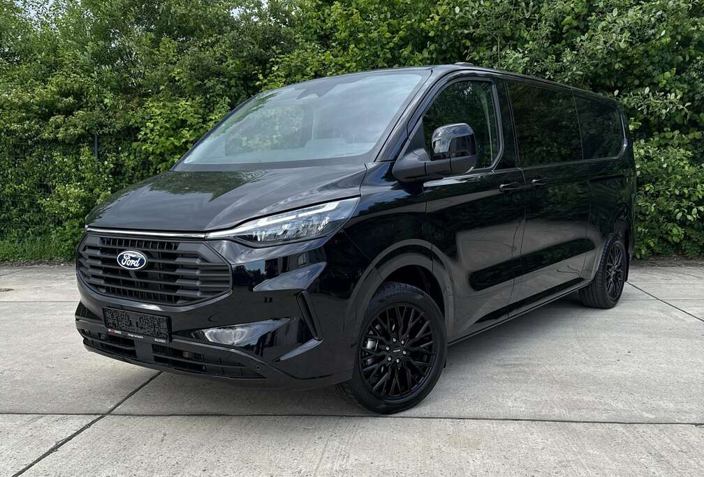 Ford Transit Custom 2.0 TDCi L2H1 Limited Multi-cab S/S (EU6.2)