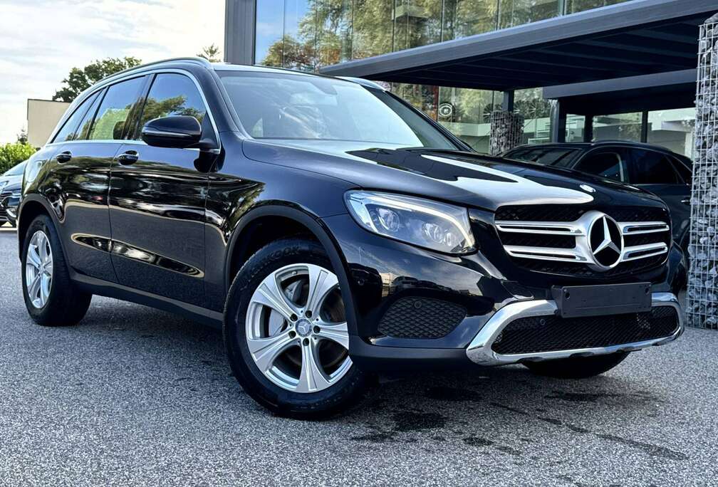 Mercedes-Benz 4-Matic Launch Edition / CARPLAY / ANDROID AUTO / LED / CAMERA / NAVIGATIE / PDC / 18\