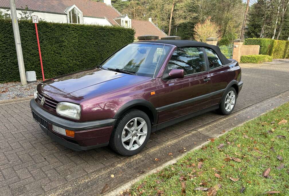 Volkswagen Golf Cabrio 1.8