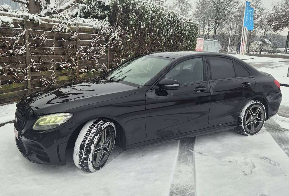 Mercedes-Benz d 9G-TRONIC AMG Line