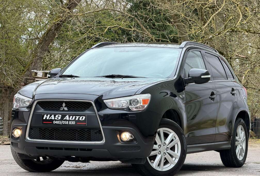 Mitsubishi 1.8 Di-D 2WD//NAVI//CUIR//CAMERA