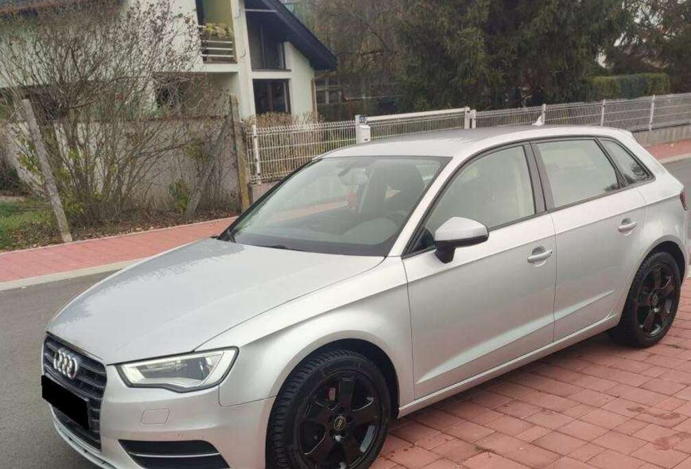 Audi 1.6i Ambiente