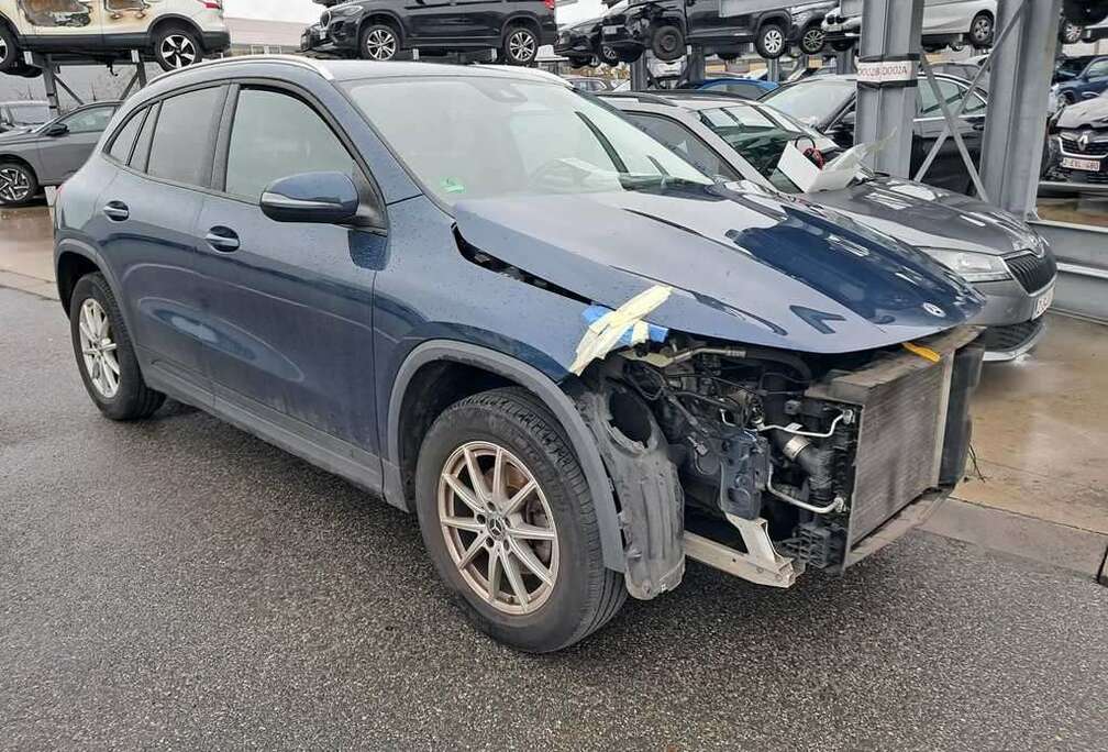 Mercedes-Benz 1.3i Aut. / € 13.215 netto / Leder/ Navi / ...