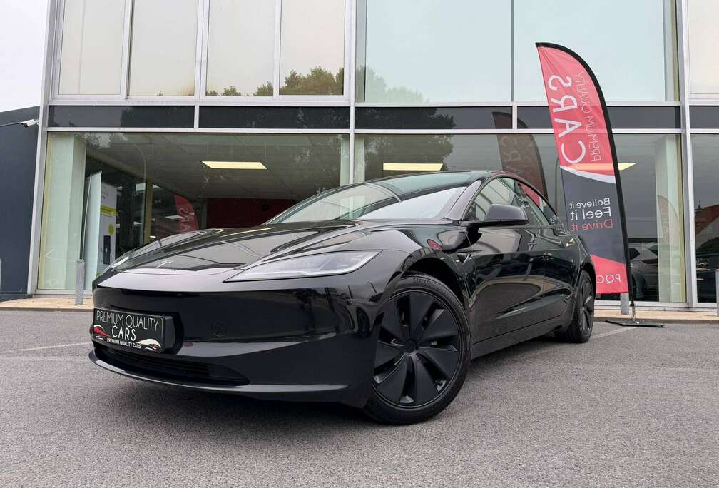 Tesla HIGHLAND / BLACK / 360°CAM / ZETELVERWARMING / PANO /