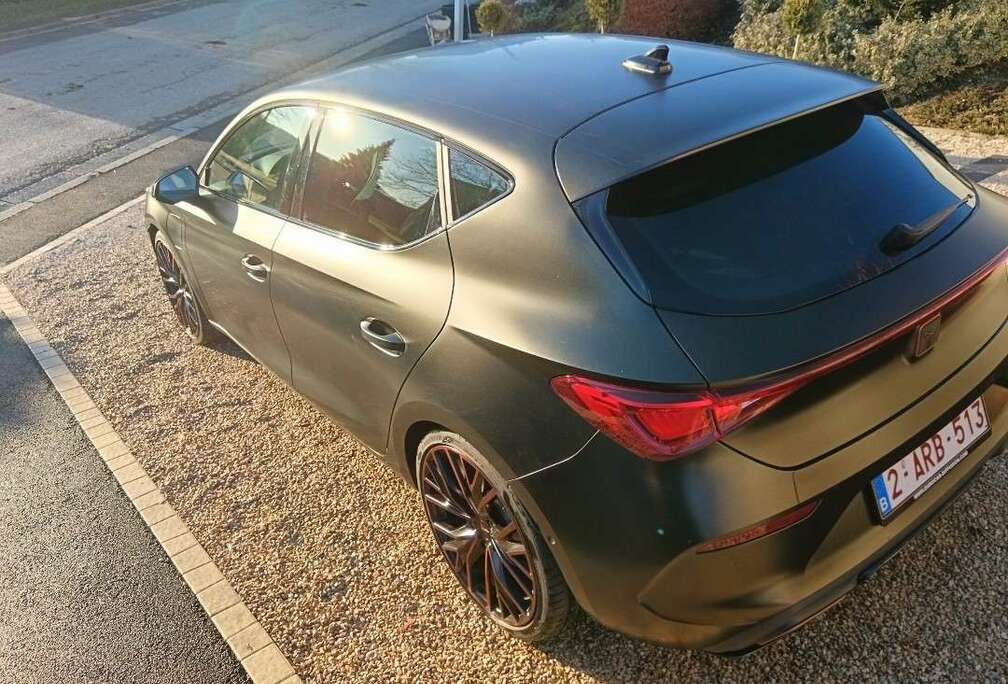 e-Hybrid 1.4 DSG (180 kW)