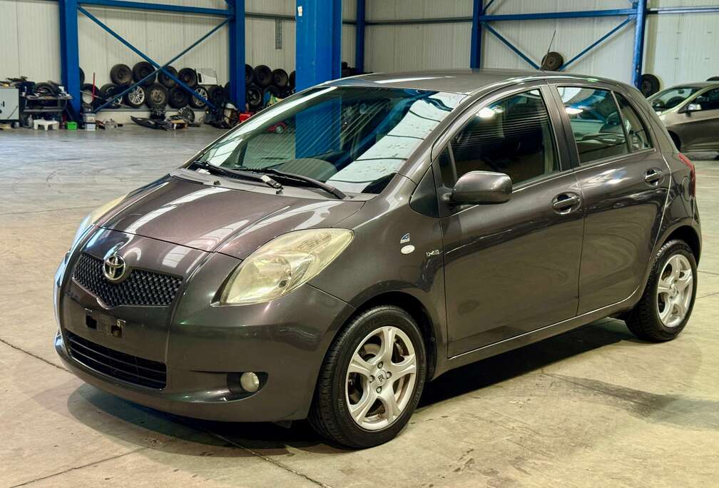 Toyota 1.4 Turbo D-4D Follow Me MMT