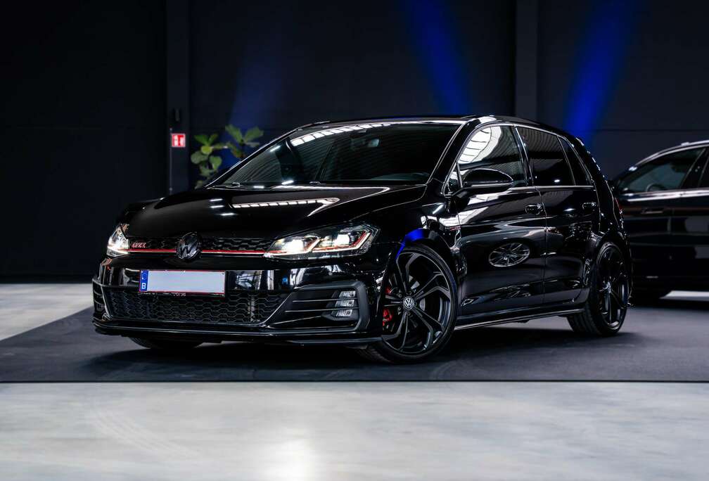 Volkswagen Golf 2.0 TSI Performance DSG - Pano - ACC - TCR velgen