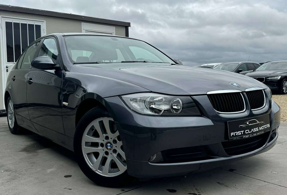 BMW 318i - AIRCO - JANTES - TRES TRES BON ETAT - GARANTIE