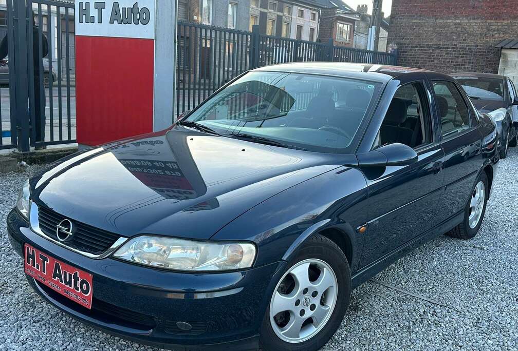 Opel 1.6i Airco. 88.000km Carnet Pret A Immatriculé