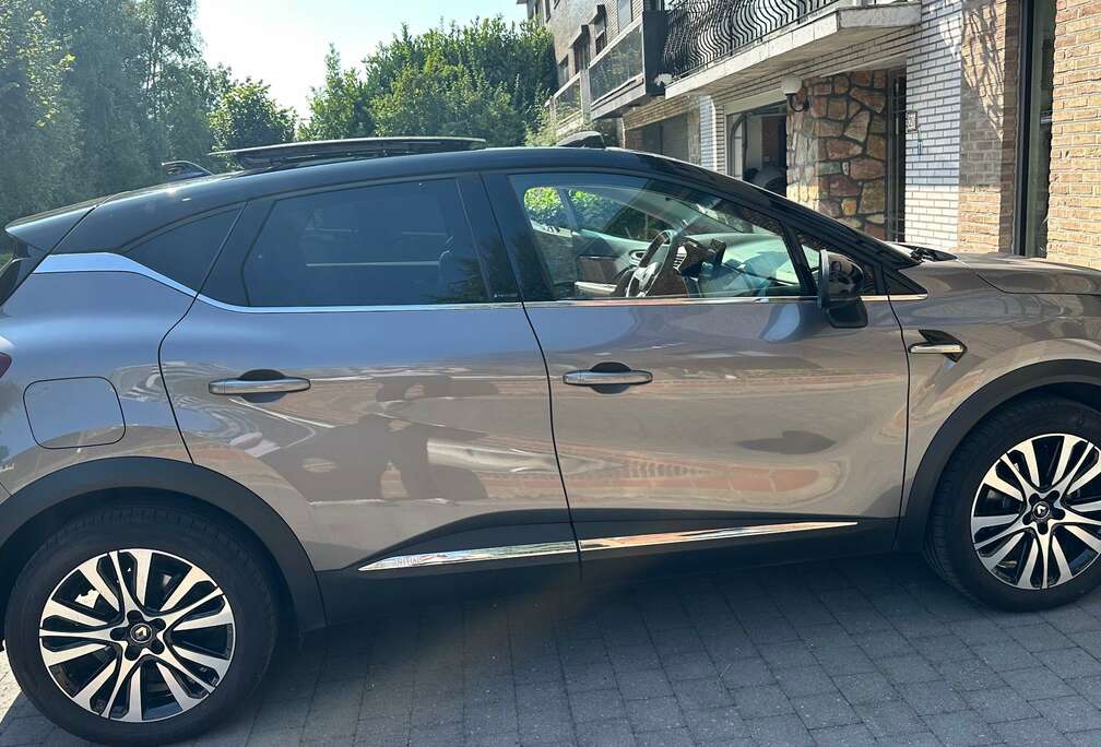 Renault Captur 1.6i E-TECH PHEV Initiale Paris (117 kW)