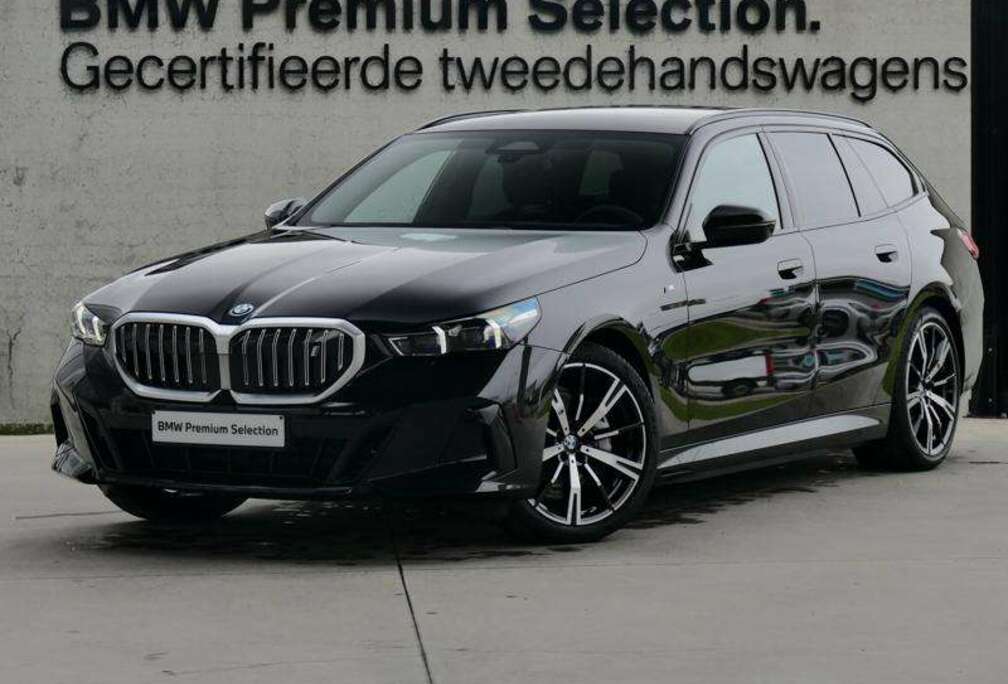 BMW eDrive40 Touring M Sport | PANO |