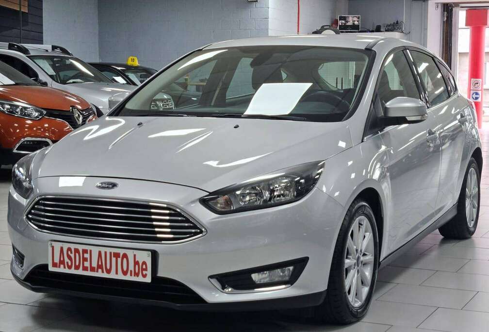 Ford Focus 1.0 EcoBoost Titanium CAMERA Clim Auto Bi Zone Capteur Pluie Accoudoir Cruise StartSTOP Bluetooth Cd