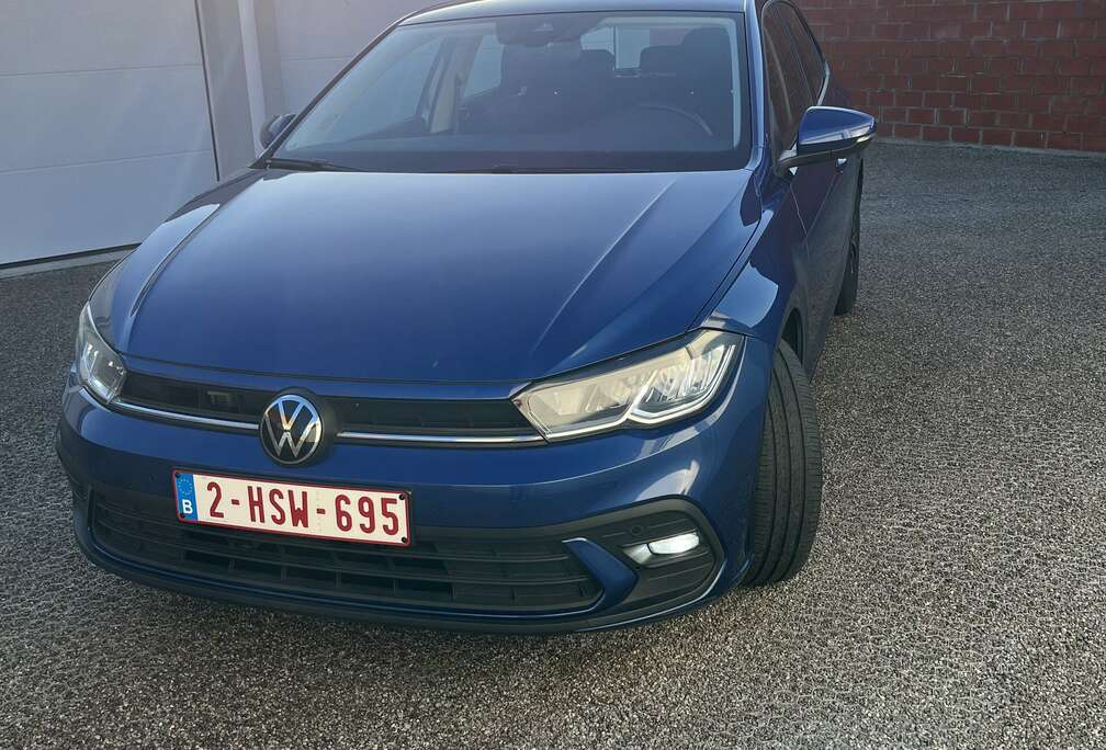 Volkswagen 1.0 TSI Life Business  ( Apple Carplay)