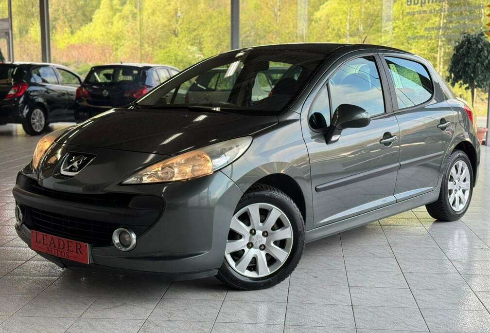 Peugeot 1.6 ESSENCE 120CV - AIRCO - AUTOMATIQUE