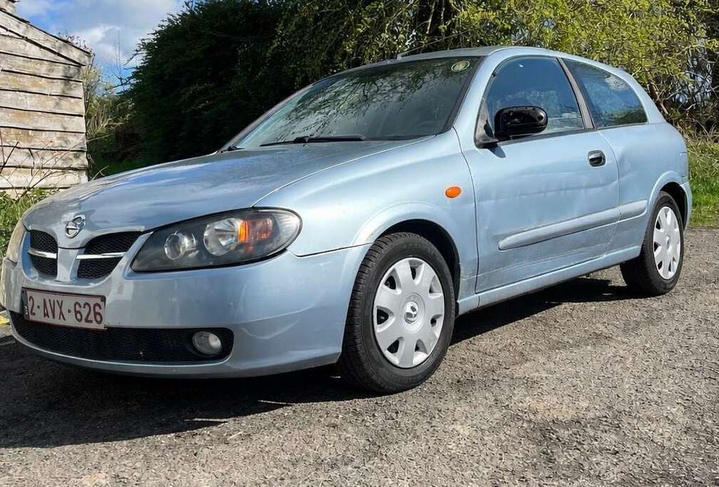 Nissan 1.5i 16v Acenta A/C