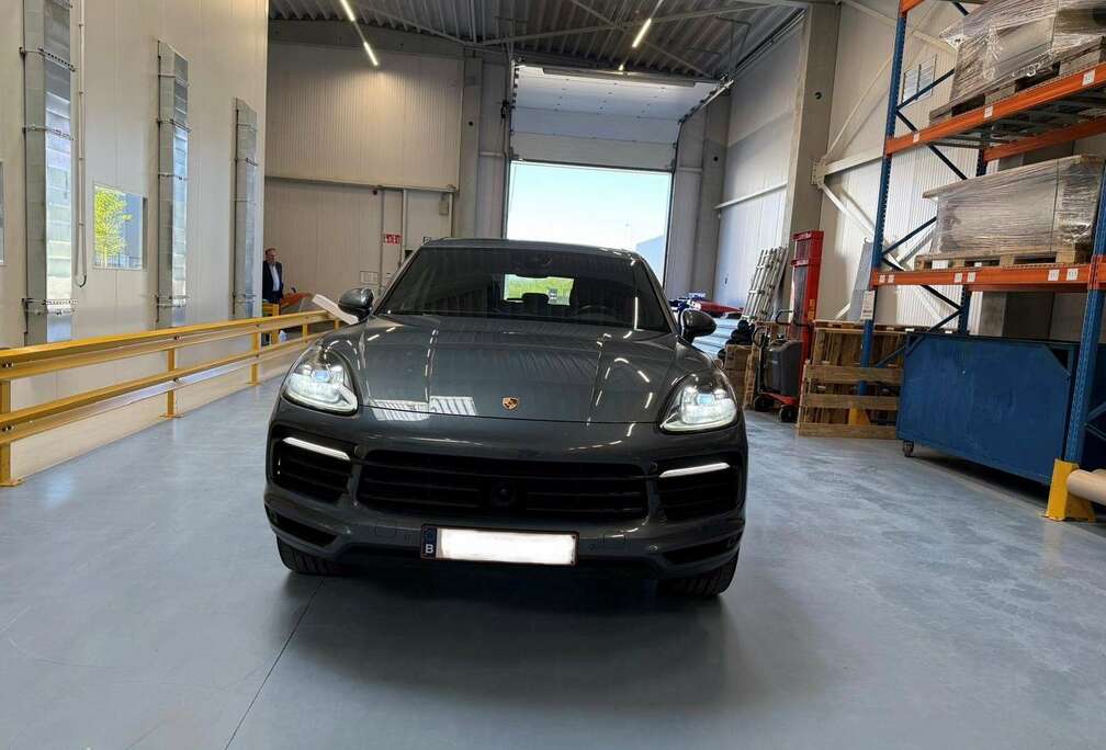 Porsche Cayenne 3.0i V6 PHEV Tiptronic S