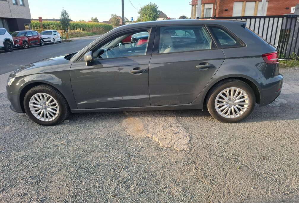 Audi A3 Sportback 1.6 TDi Design S tronic