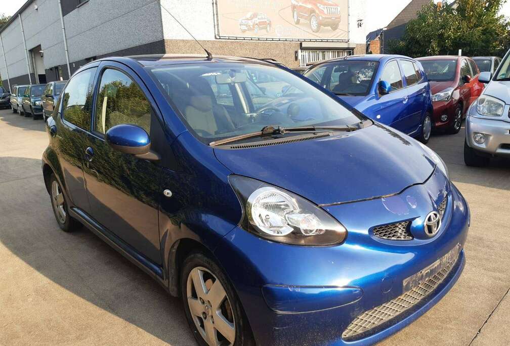 Toyota Aygo 1.0i VVT-i Blue