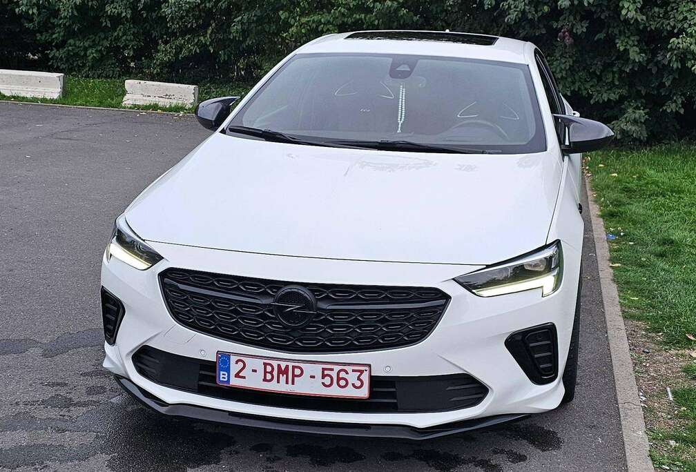 Opel Insignia Grand Sport 2.0 Turbo 4X4 GSi