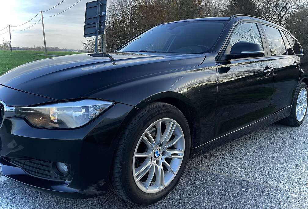 BMW 320d Touring Sport-Aut. Eff. Dyn. Edition Blue Per Luxury Line