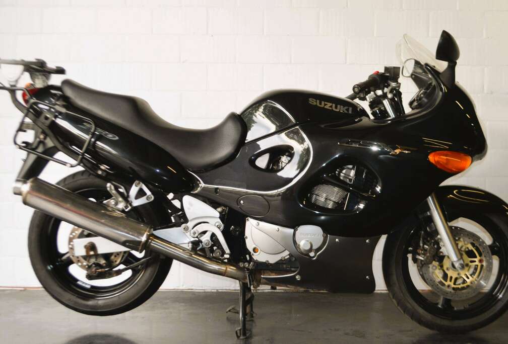 Suzuki GSXF-750
