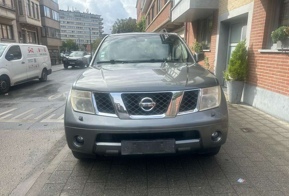 Nissan 2.5 dCi 16v SE full option