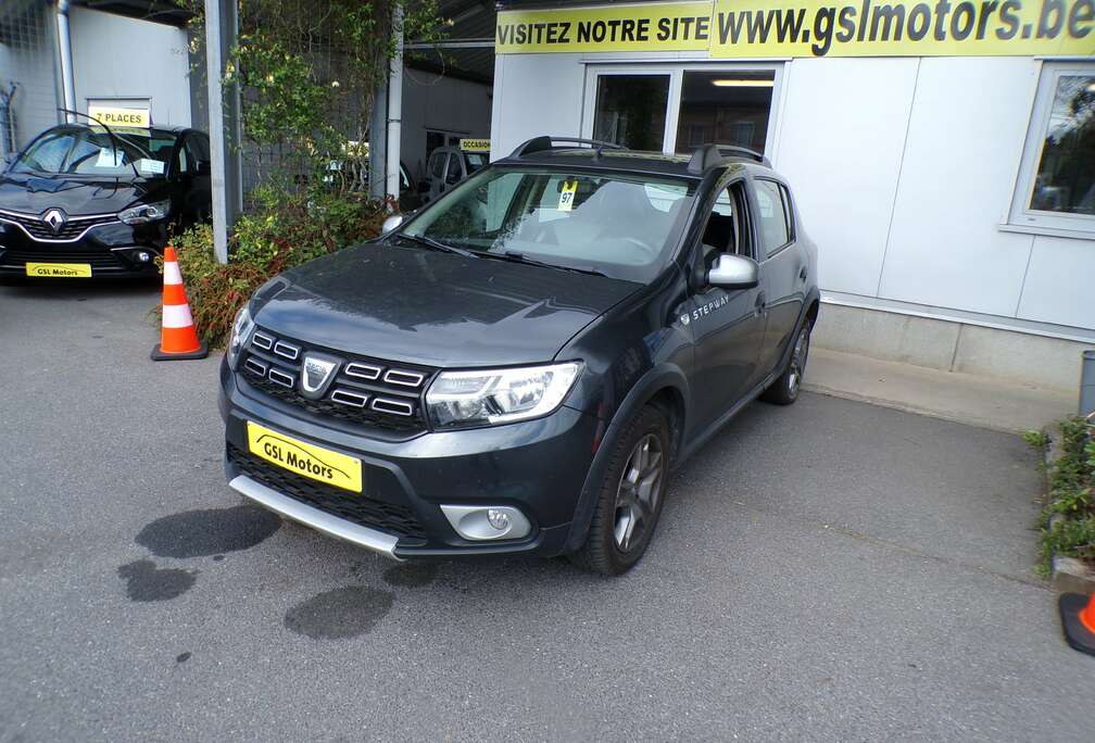 Dacia 1.5 Blue dCi 95cv gris 10/20 Airco GPS Cruise DAB