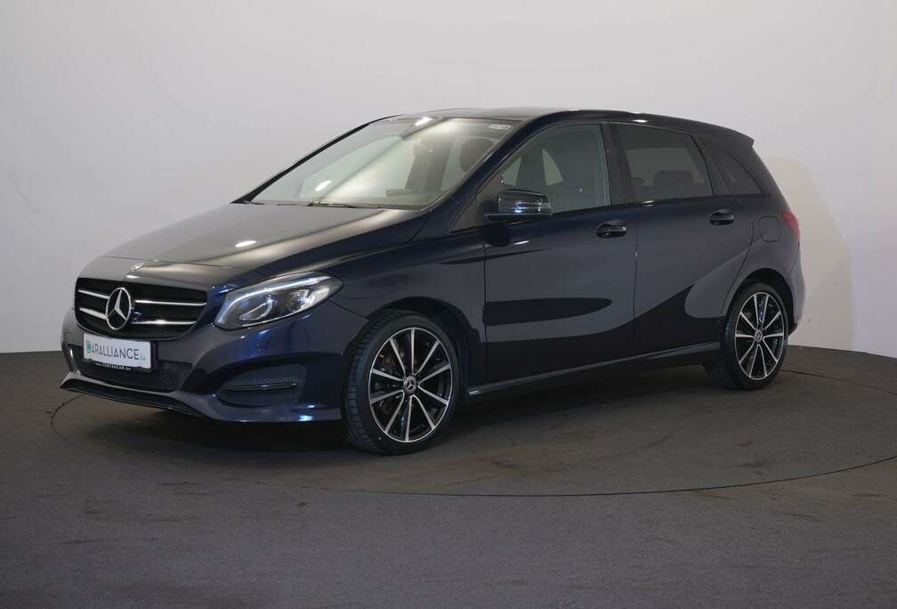 Mercedes-Benz AMG LINE 1.5iStart&StopJts18\